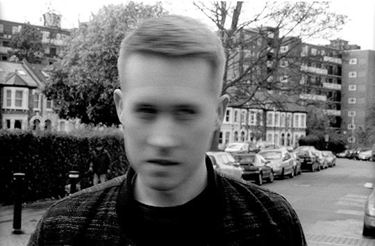 週末の来日を目前にして、ジョイ・オービソンのインタヴューが到着!