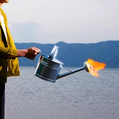 楽曲、リリース・フォーマット、ヴィジュアルを統べる「あるイメージ」