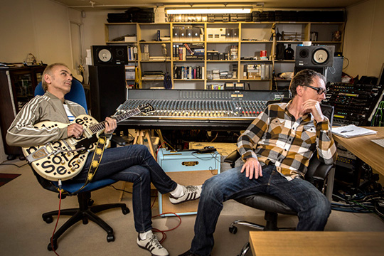 アンダーワールドが渋谷からライヴやインスタレーションを発信